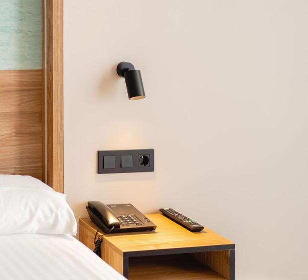 スタンダードルーム, Primavera Park 4* Sup