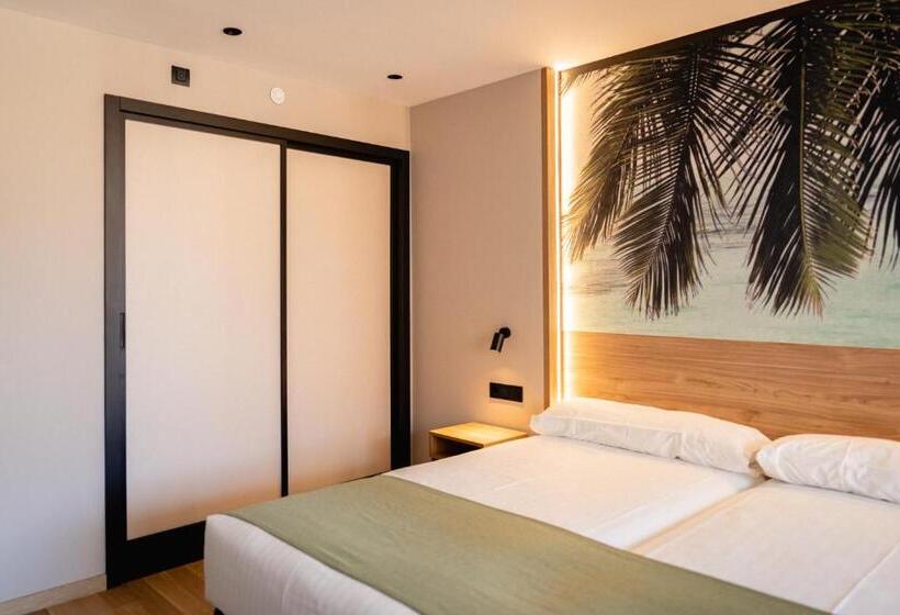 スタンダードルーム, Primavera Park 4* Sup