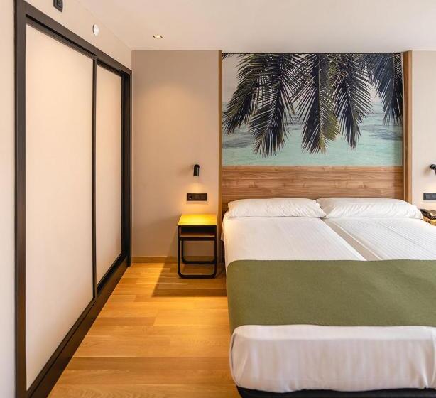 コンフォートルーム, Primavera Park 4* Sup