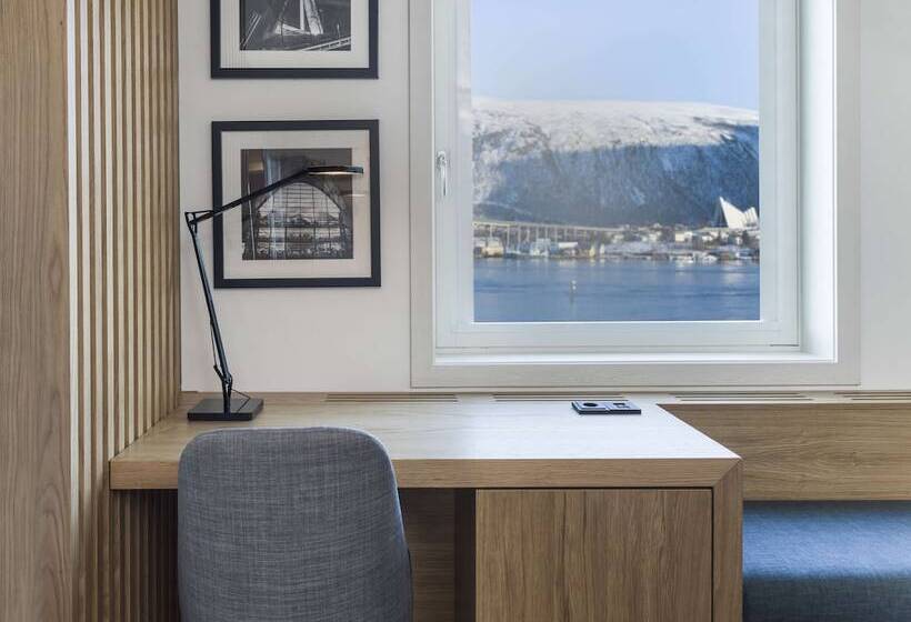 带海景的标准房, Radisson Blu Hotel Tromsø