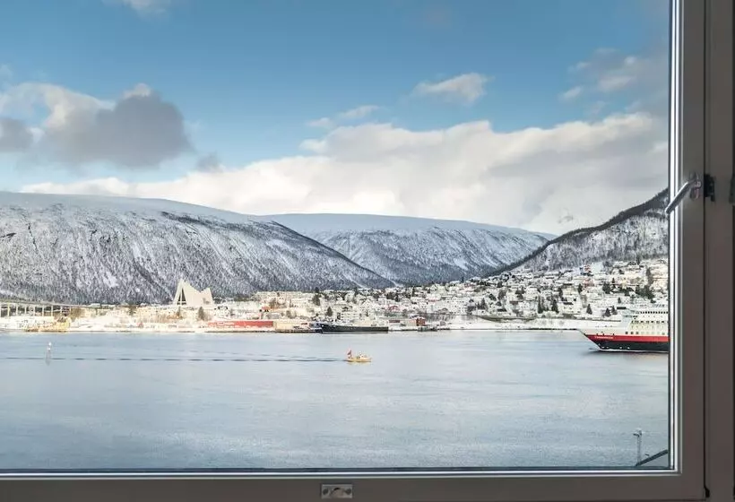 اتاق پرمیوم با چشمانداز دریا, Radisson Blu Hotel Tromsø