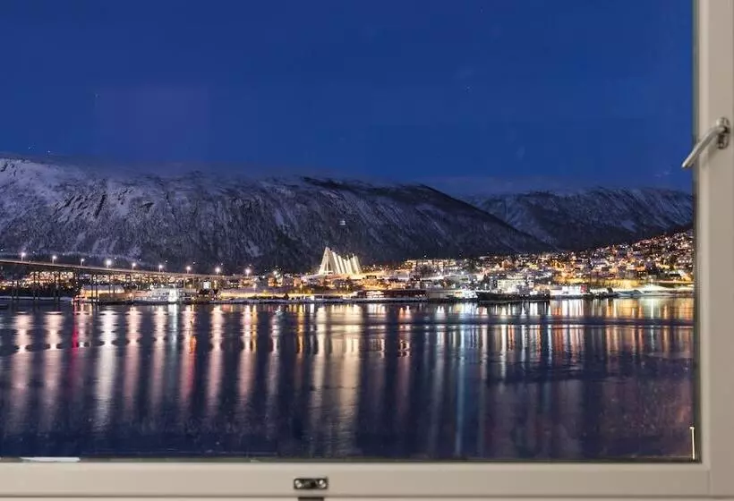اتاق پرمیوم با چشمانداز دریا, Radisson Blu Hotel Tromsø