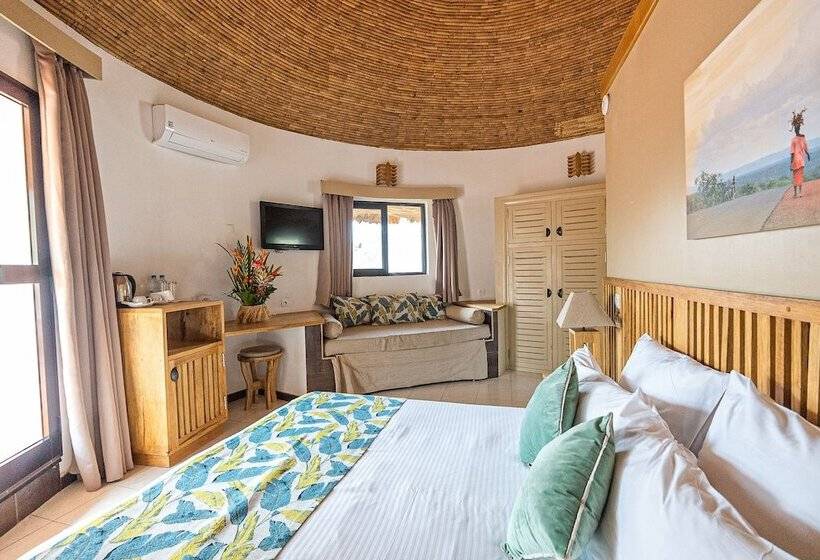 高级单人间, Royam