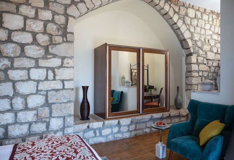 スタンダードルーム, Ruth Safed By Dan Hotels