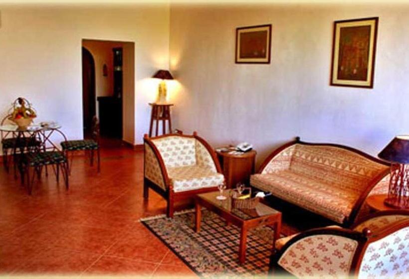 סוויטה נשיאותית, Seti Abu Simbel Lake Resort