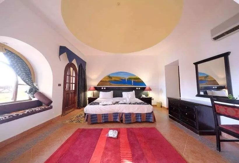 اتاق استاندارد یک نفره, Seti Abu Simbel Lake Resort