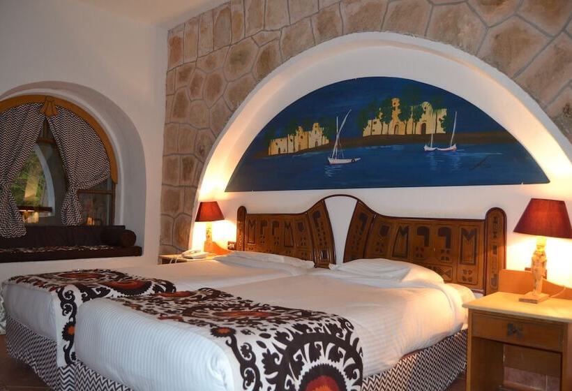 חדר סטנדרט לשלושה, Seti Abu Simbel Lake Resort