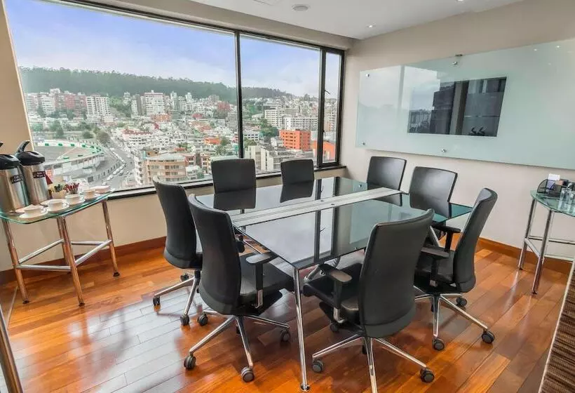 クラブルーム, Sheraton Quito