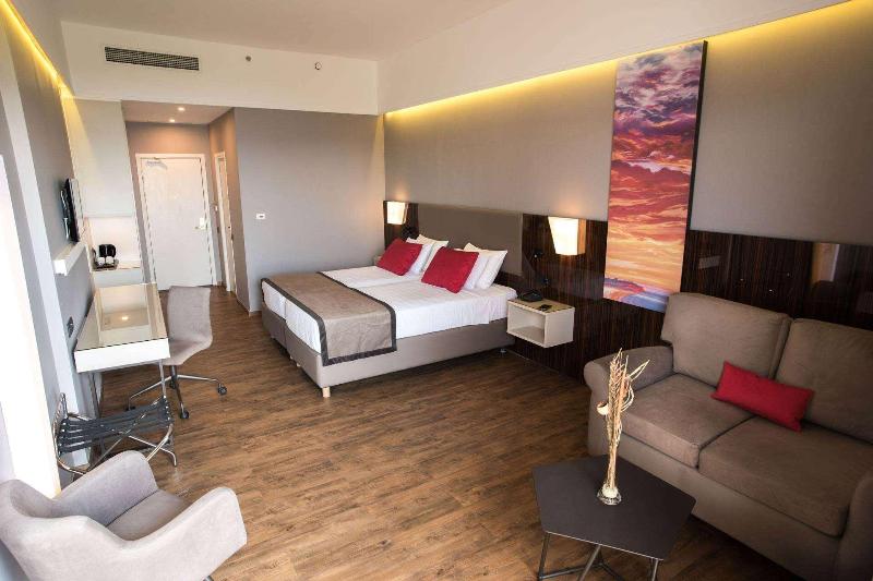 اتاق استاندارد چهار تخته, Spring City Resort
