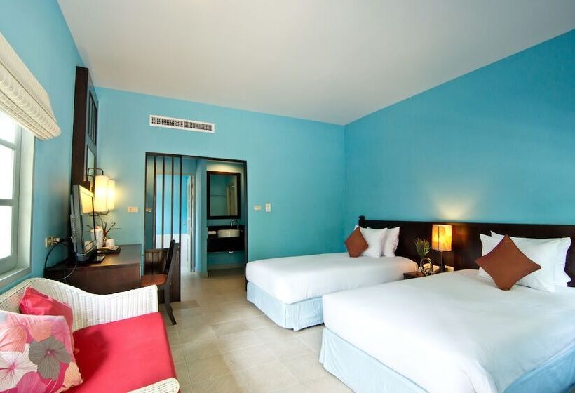 بانگلوی سوپریور, The Green Park Resort