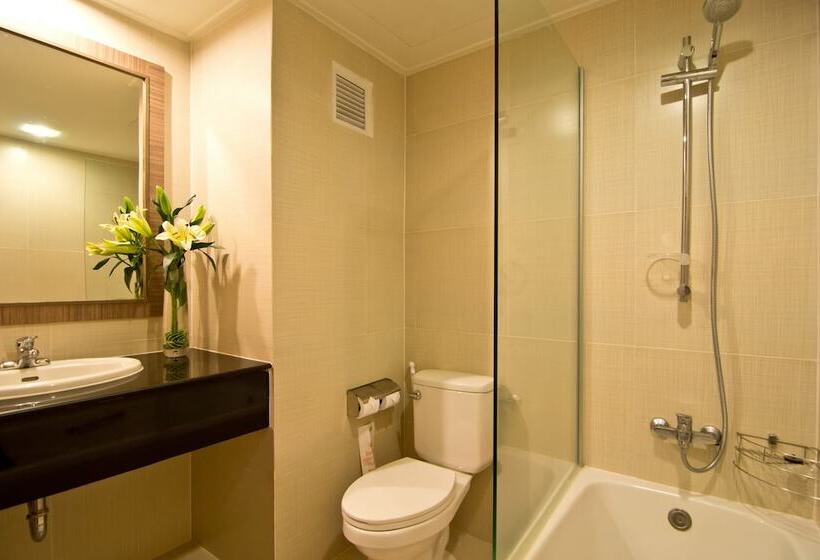 سوییت جونیور, The Green Park Resort