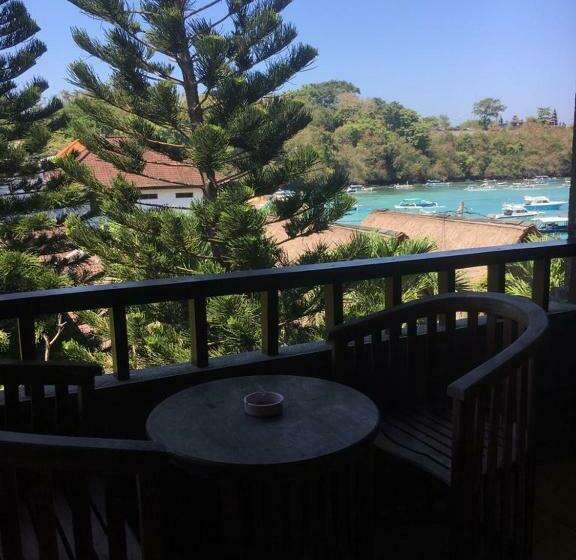 Номер Deluxe Вид на Море, Padangbai Beach Inn