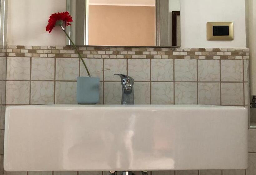 اتاق استاندارد با بالکن, B&b A Casa Di Maybe