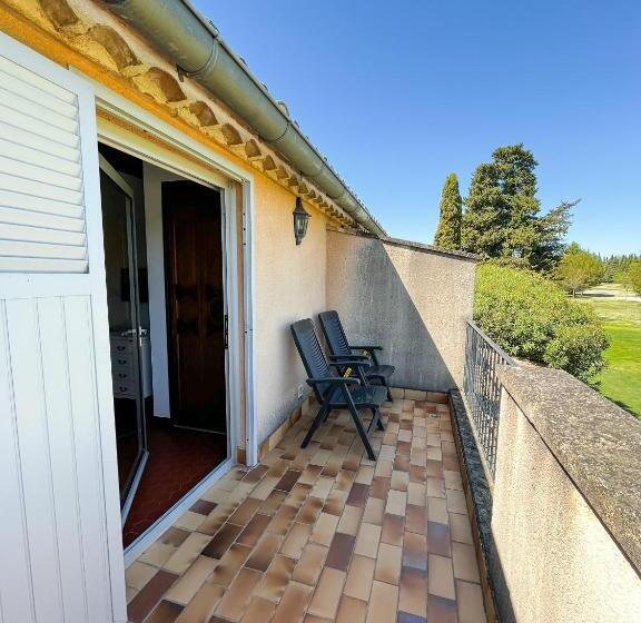 ガーデンビュースタンダードルーム, Golf Club D'uzes