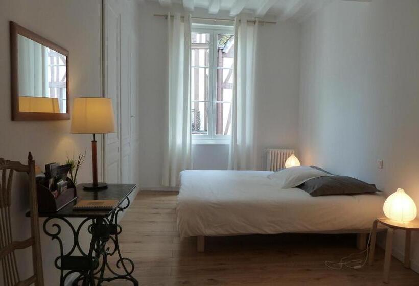 스탠다드 룸, Une Chambre Dans L'atelier De R