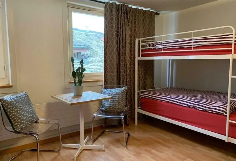 تختخواب در اتاق مشترک, Friendly Hostel Zürich