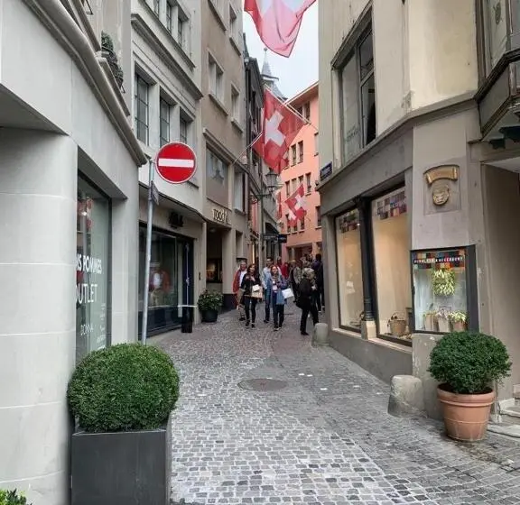 تختخواب در اتاق مشترک, Friendly Hostel Zürich