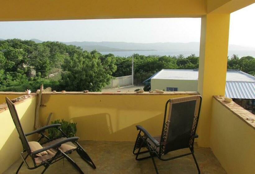 غرفة قياسية مطلّة علي البحر, Corales Punta Rusia