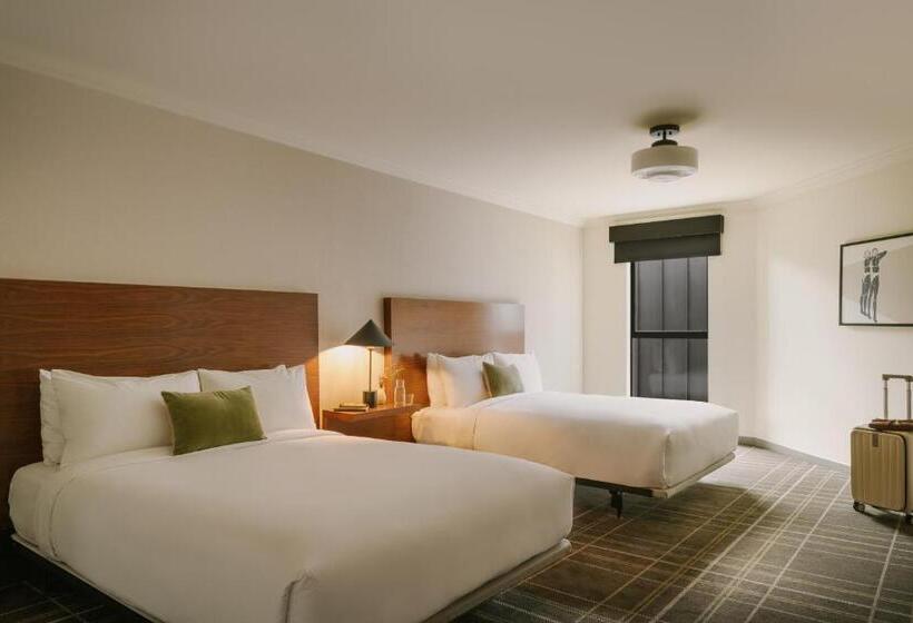 חדר סטנדרט מותאם לאדם עם מוגבלויות, Found Hotel, Santa Monica