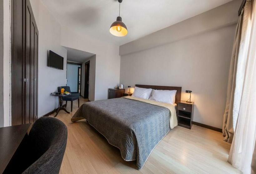 Номер Стандарт, Kyrenia British Harbour