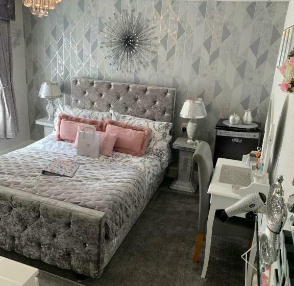 Номер Стандарт, Sorrento House