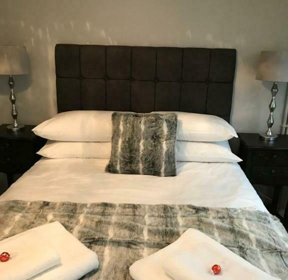 غرفة ديلوكس, Wessex House