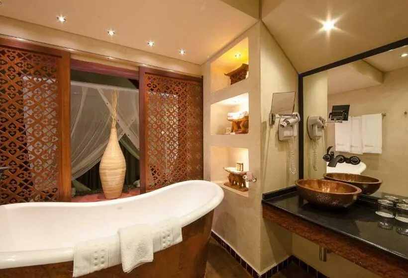 リバービュースイート, The Royal Senchi Hotel And Resort
