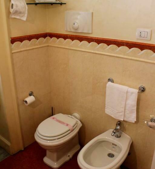带阳台标准四人间, B&b Conte Ruggero