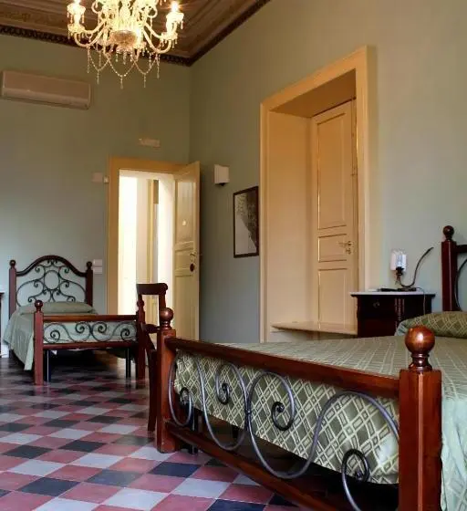 バルコニー付きスタンダードトリプルルーム, B&b Conte Ruggero