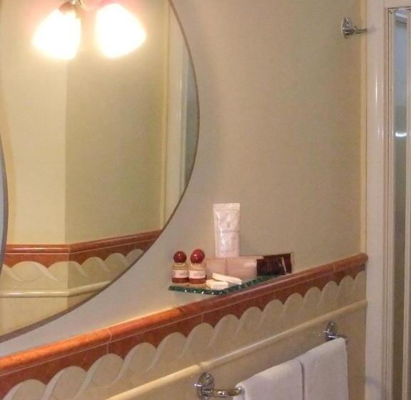 带阳台的三人标准间, B&b Conte Ruggero