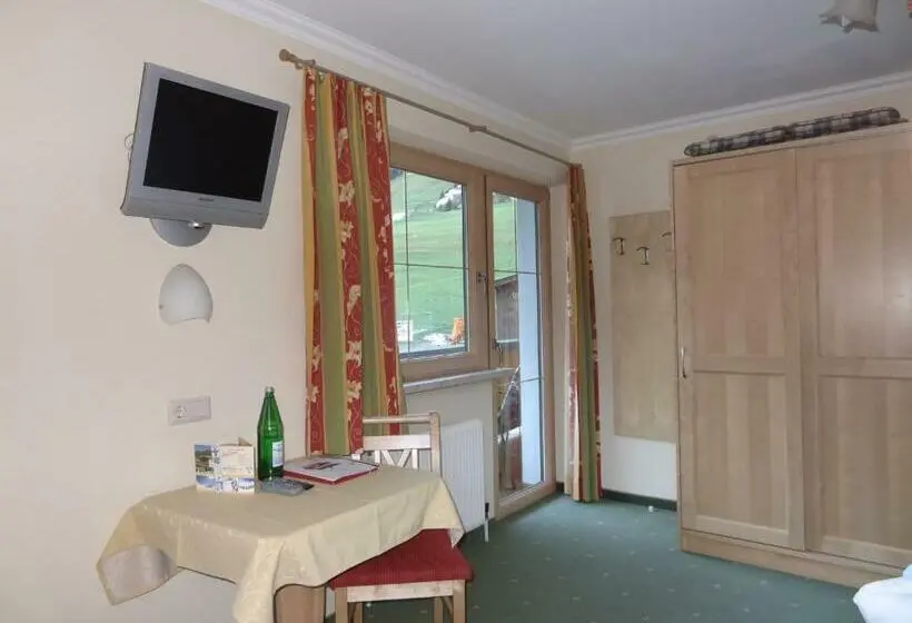 اتاق استاندارد با بالکن, Haus Tirol