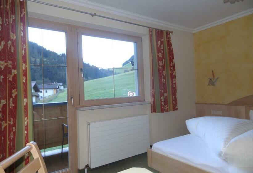 Standard-huone Parveke, Haus Tirol