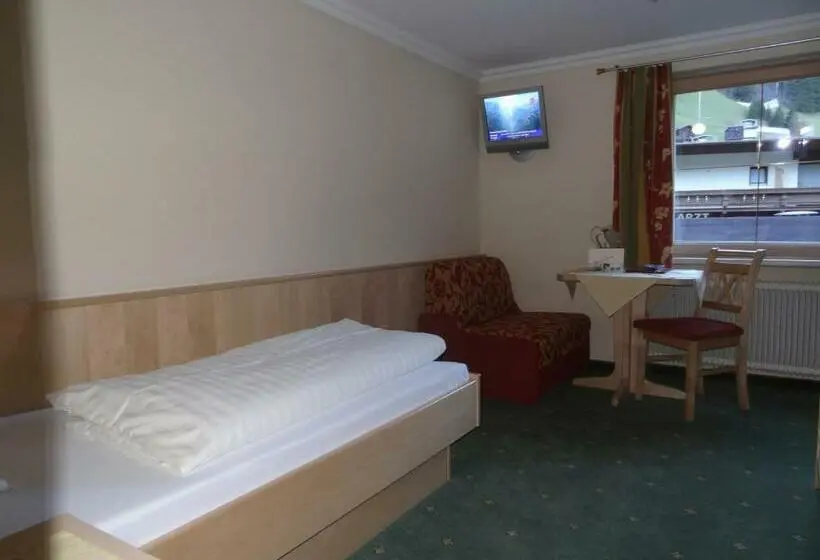 اتاق استاندارد یک تخته با بالکن, Haus Tirol