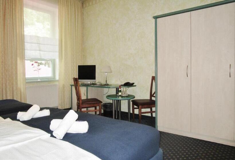 家庭海景房, Ostseestern