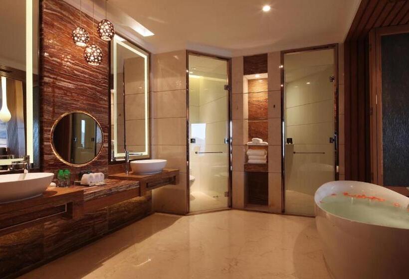 غرفة ديلوكس مطلّة علي الحديقة, Huidong Regal Palace Resort