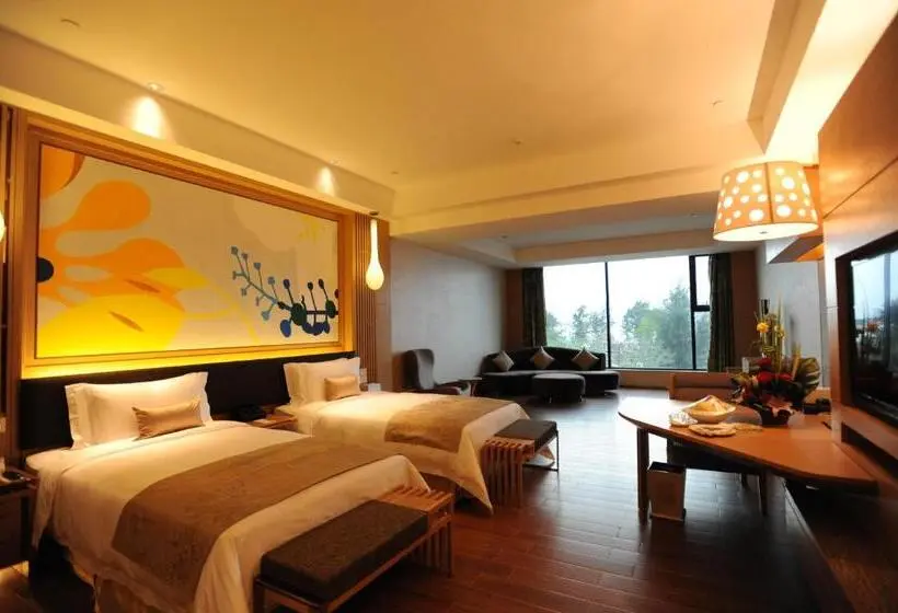 ガーデンビューデラックスルーム, Huidong Regal Palace Resort