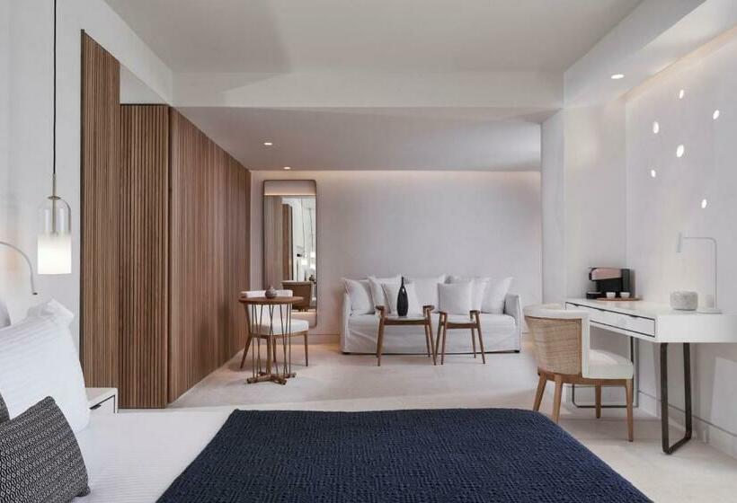 سوئیت جونیور پریمیوم با چشم‌انداز دریا, The Island Concept Luxury Boutique Hotel Heated Pool