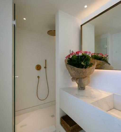 Люкс Вид на Море, The Island Concept Luxury Boutique Hotel Heated Pool