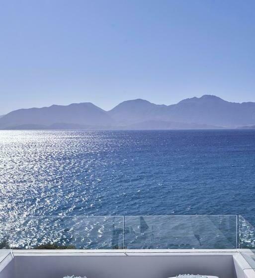 اتاق لوکس با چشم‌انداز دریا, The Island Concept Luxury Boutique Hotel Heated Pool