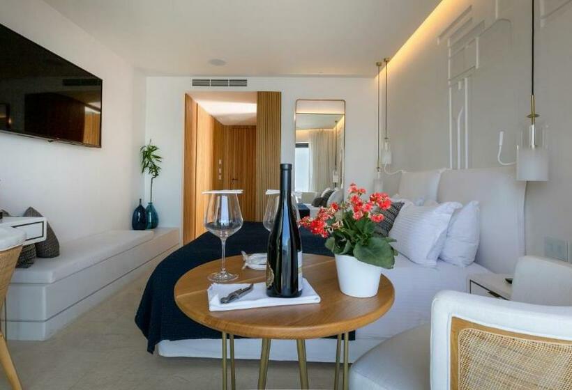 اتاق لوکس با چشم‌انداز دریا, The Island Concept Luxury Boutique Hotel Heated Pool