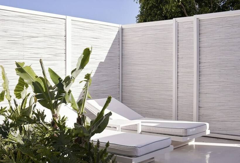 اتاق کلاسیک, The Island Concept Luxury Boutique Hotel Heated Pool