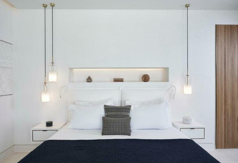 سوئیت جونیور پریمیوم با چشم‌انداز دریا, The Island Concept Luxury Boutique Hotel Heated Pool