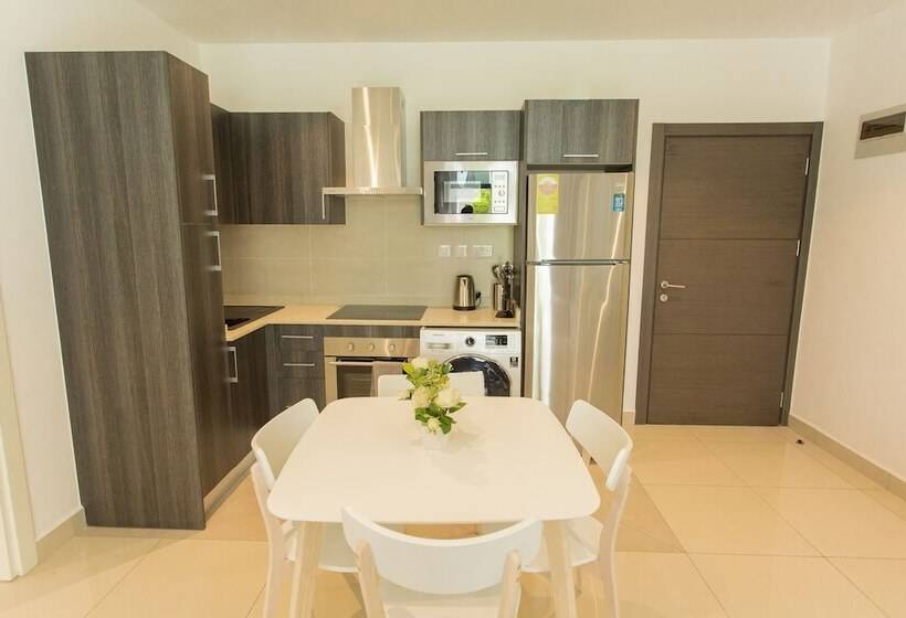 Апартаменты Ejecutiva 2 Спальни, Accra Luxury Apartments Cantonments