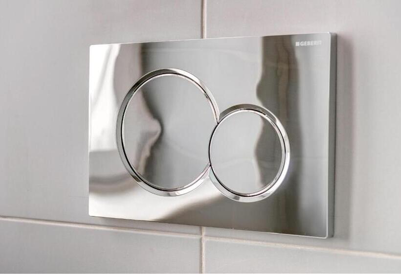 سوییت جونیور با چشم‌انداز جانبی دریا, 1844 Suites Syros