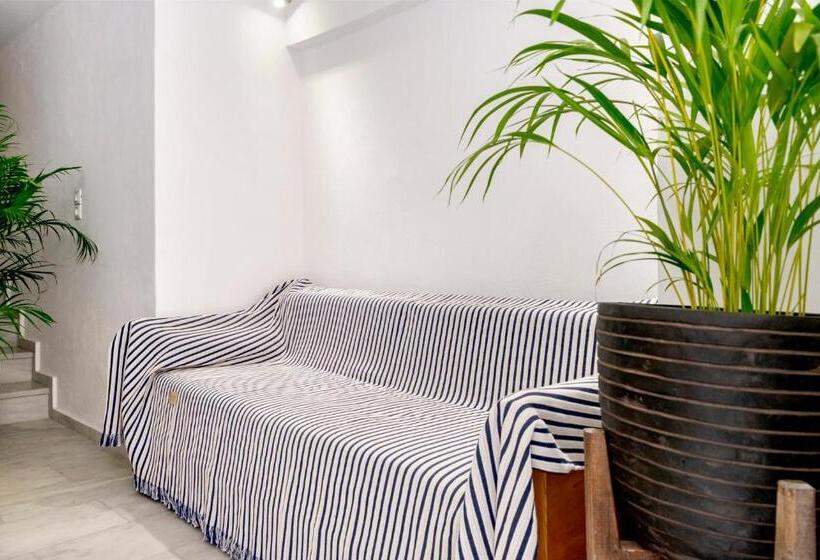 سوییت جونیور با چشم‌انداز شهر, 1844 Suites Syros