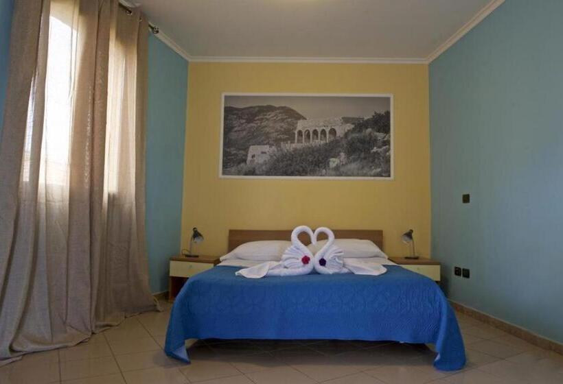 اتاق کلاسیک چهارنفره, Ristorante Al Canto Delle Sirene