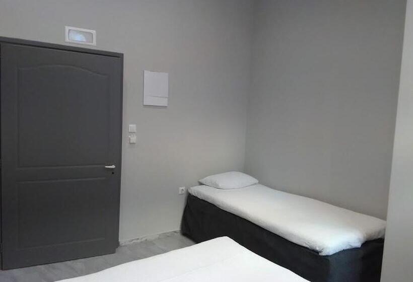 스탠다드 트리플 발코니 룸, Chios City Inn