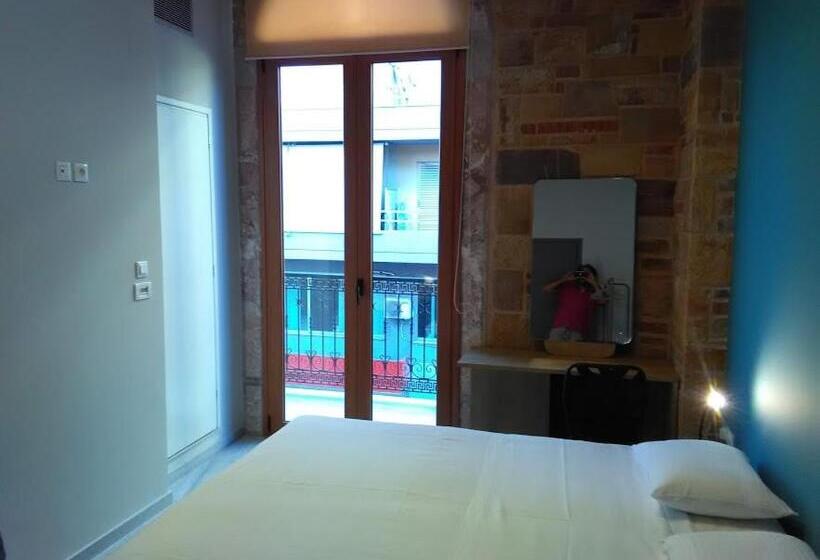 اتاق استاندارد سه تخته با بالکن, Chios City Inn