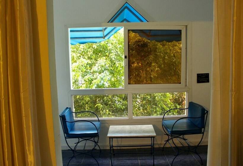 آپارتمان 2 خوابه, Donia