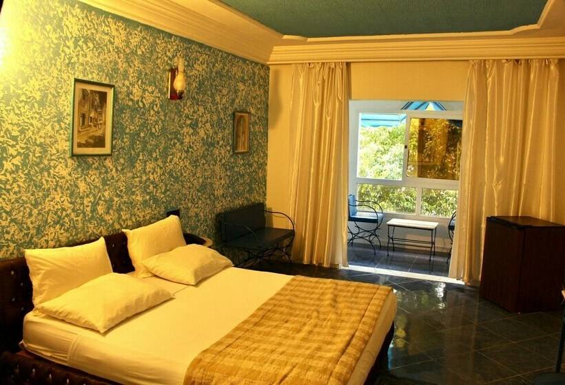 آپارتمان 2 خوابه, Donia